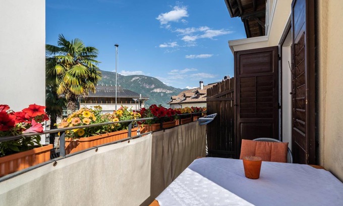 Nalles Apartment | 50 m² Apartment ∙ 1 bedroom ∙ 5 guests
