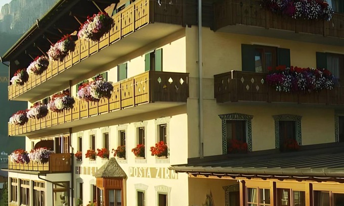 Corvara in Badia Hotel | 50 m² Hotel ∙ 2 guests