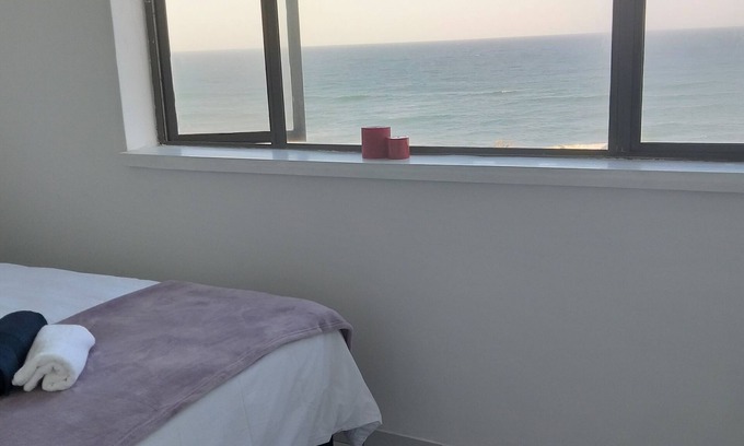 Kingsborough Apartment | 54 Capri-Amazing seaviews