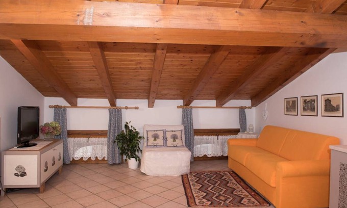 Trento Old Town Apartment | 55 m² Apartment ∙ 1 bedroom ∙ 5 guests