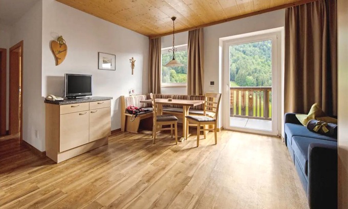 Collepietra Apartment | 55 m² Apartment ∙ 2 bedrooms ∙ 5 guests