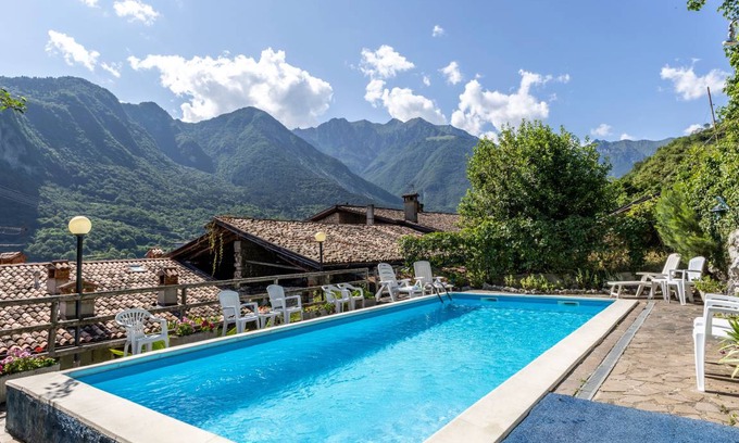 Canale di Tenno Apartment | 60 m² Apartment ∙ 1 bedroom ∙ 4 guests