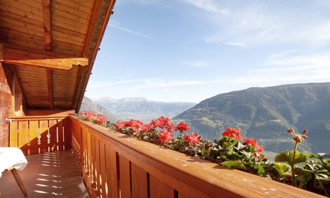 Parcines Apartment | 60 m² Apartment ∙ 2 bedrooms ∙ 5 guests