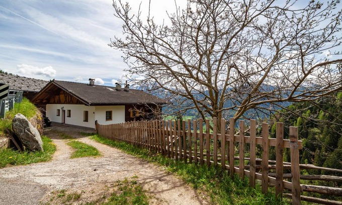 San Pancrazio Apartment | 60 m² Apartment ∙ 2 bedrooms ∙ 5 guests