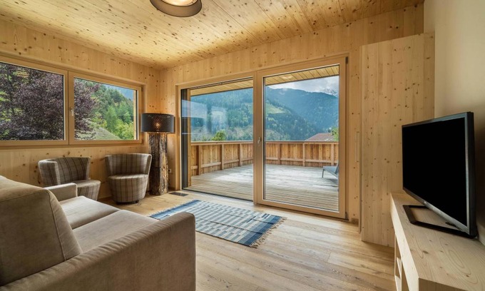 San Pancrazio Apartment | 63 m² Apartment ∙ 2 bedrooms ∙ 6 guests