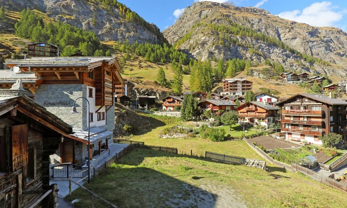 Zermatt Apartment | 65 m² Apartment ∙ 2 bedrooms ∙ 4 guests