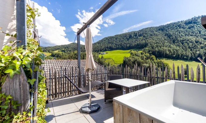 Collepietra Apartment | 65 m² Apartment ∙ 2 bedrooms ∙ 4 guests