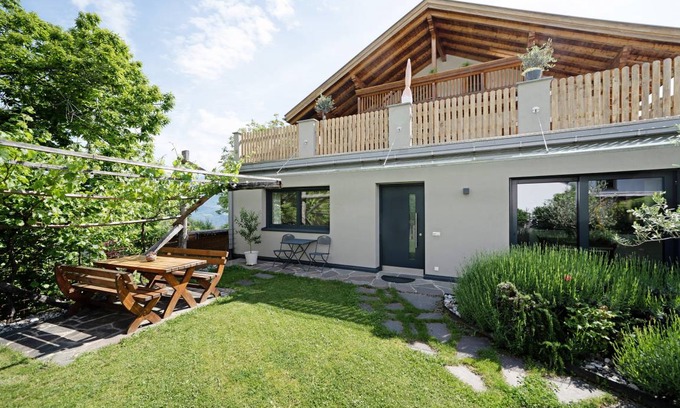 Vollan Apartment | 70 m² Apartment ∙ 2 bedrooms ∙ 6 guests