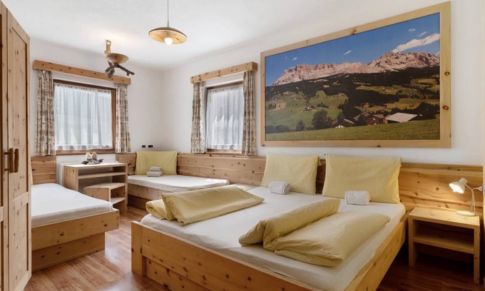 Pedraces Apartment | 70 m² Apartment ∙ 2 bedrooms ∙ 9 guests