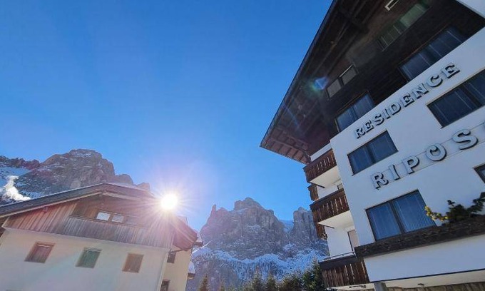 Colfosco Apartment | 70 m² Serviced apartment ∙ 4 guests