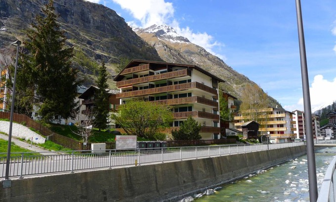 Zermatt Apartment | 80 m² Apartment ∙ 1 bedroom ∙ 2 guests