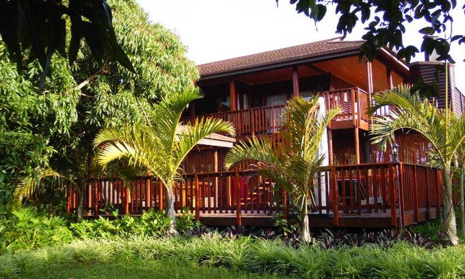 Monzi SH Bed & Breakfast | 80 m² Bed and breakfast ∙ 3 bedrooms ∙ 127 guests