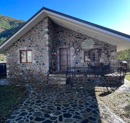 Fushe-Arrez Villa | Alkesa Villa