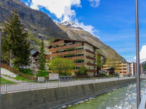 Zermatt Apartment | Apartment Matten - Utoring-13 by Interhome