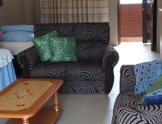 Kingsborough Apartment | Capri 2