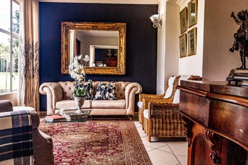 Okhahlamba Bed & Breakfast | Cathedral Peak Wine Estate Manor