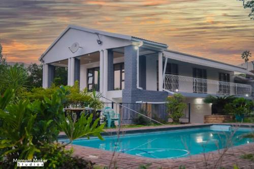 Newcastle Bed & Breakfast | Falcon Lodge