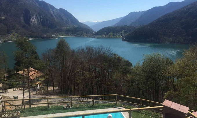 Val Maria-Pur Apartment | Holiday apartment with lake view
