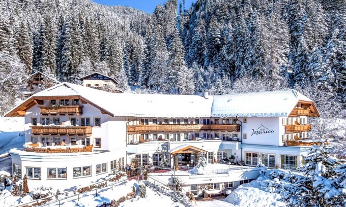 Ega Hotel | Hotel ∙ 4 guests