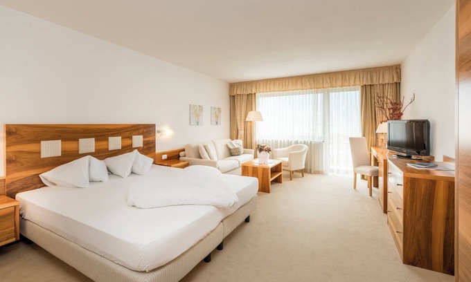 Silandro Bed & Breakfast | Residence Mathilda in the Vinschgau apple orchard - Refined & simple