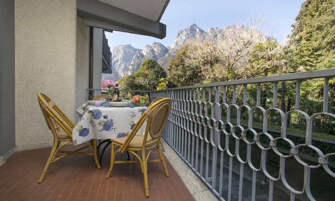 Riva del Garda Apartment | Riva Lago e Spiaggia Apartment, Riva del Garda, Italy