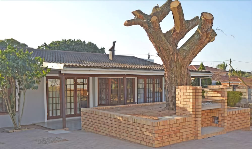 Pietermaritzburg Hotel | Lake Sands Manor