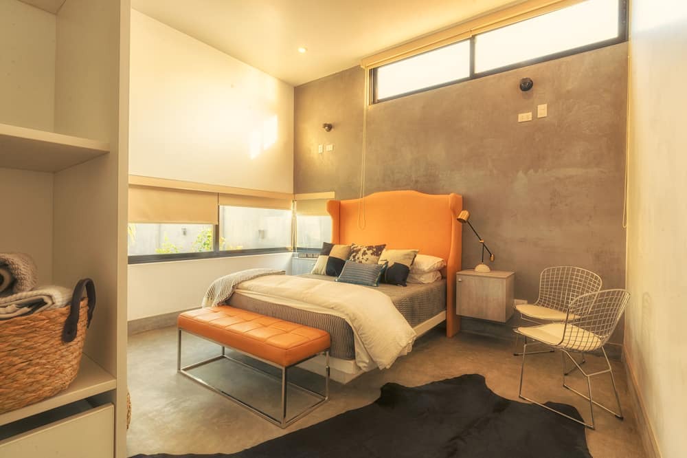 Punta Sal House | LN10 Resort Style all inclusive queen bed suite frente al Mar