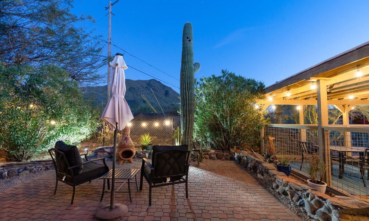 Cave Creek House | Panoramic Desert Views | Southwest Cowboy Vibes