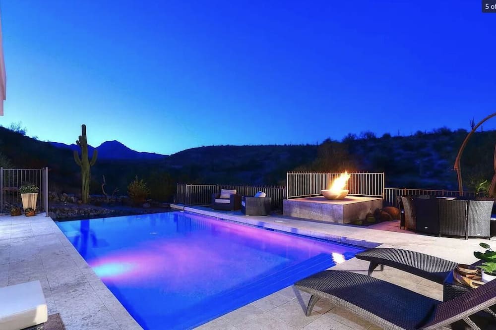 Scottsdale House | Breathtaking Views, Gated Home, Luxury Home, Private Pool & XLarge Kitchen!!!