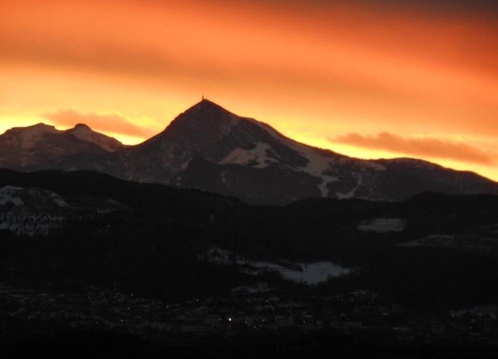Photo of Outdoor in Faver
