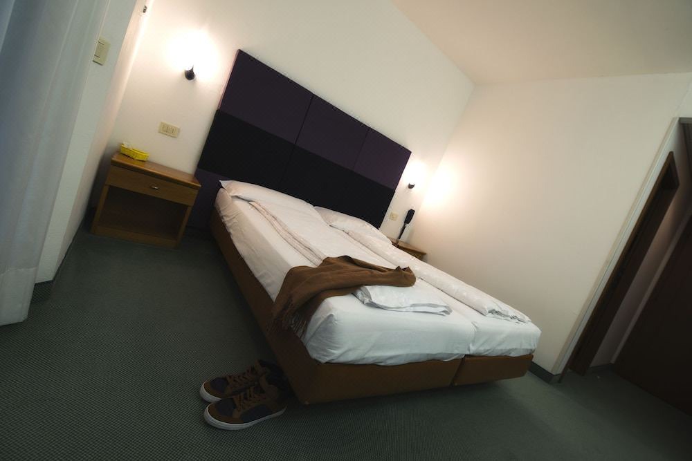 Photo of Bedroom in Bolognano-Vignole