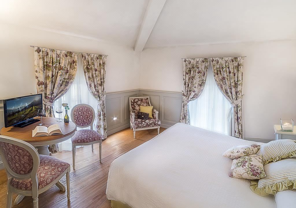 Photo of Bedroom in Isera