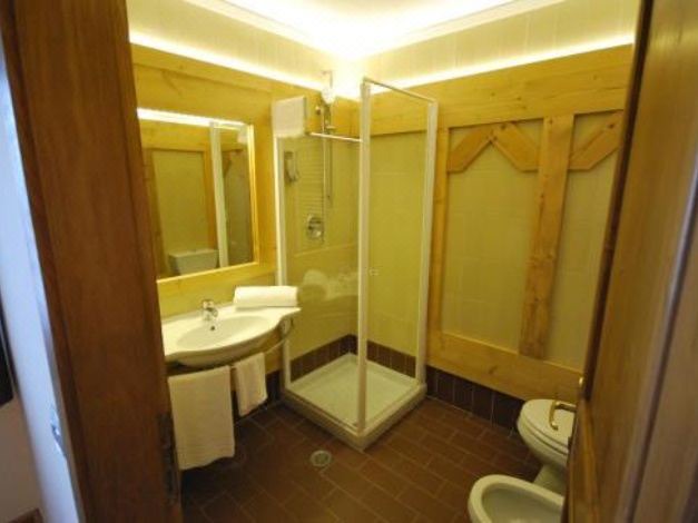 Photo of Bathroom in Vaneze