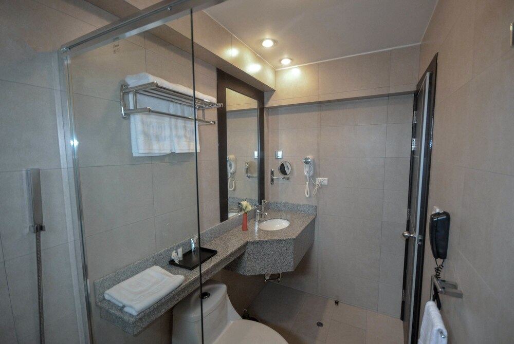 Photo of Bathroom in Victor Larco Herrera
