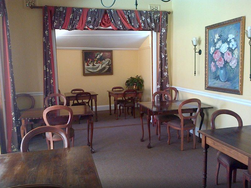 Photo of Livingroom in Berea