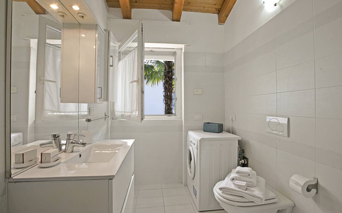 Photo of Bathroom in Arco