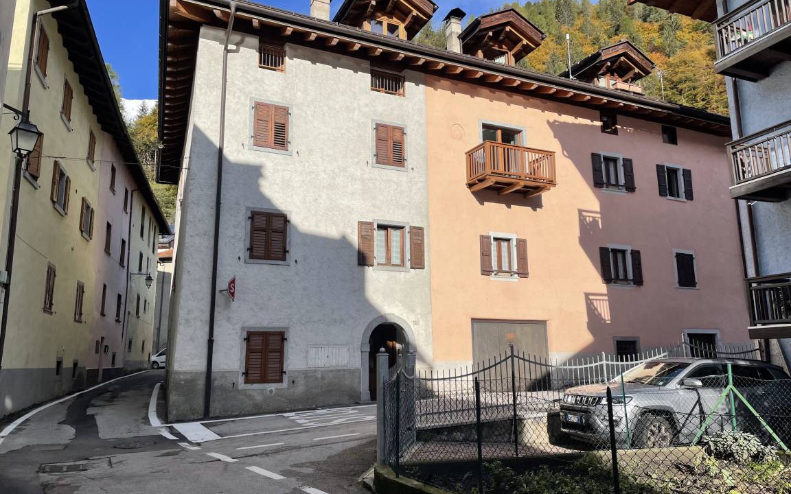 Photo of Others in Carisolo