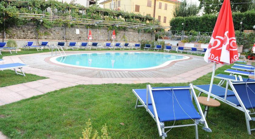 Photo of Others in Bomerano