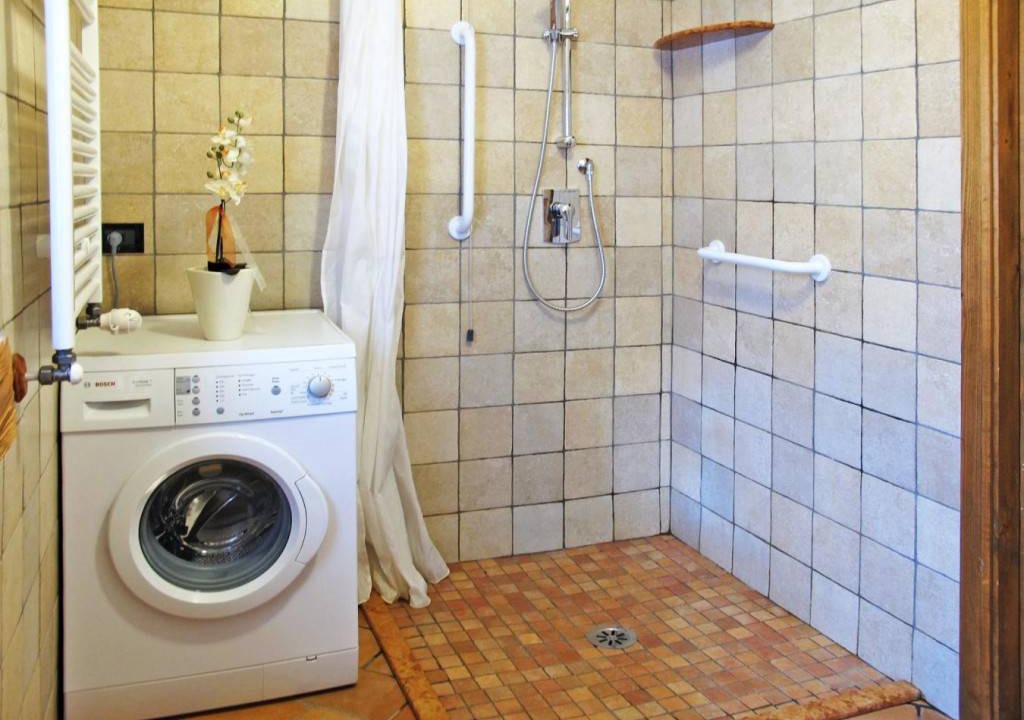 Photo of Bathroom in Coredo