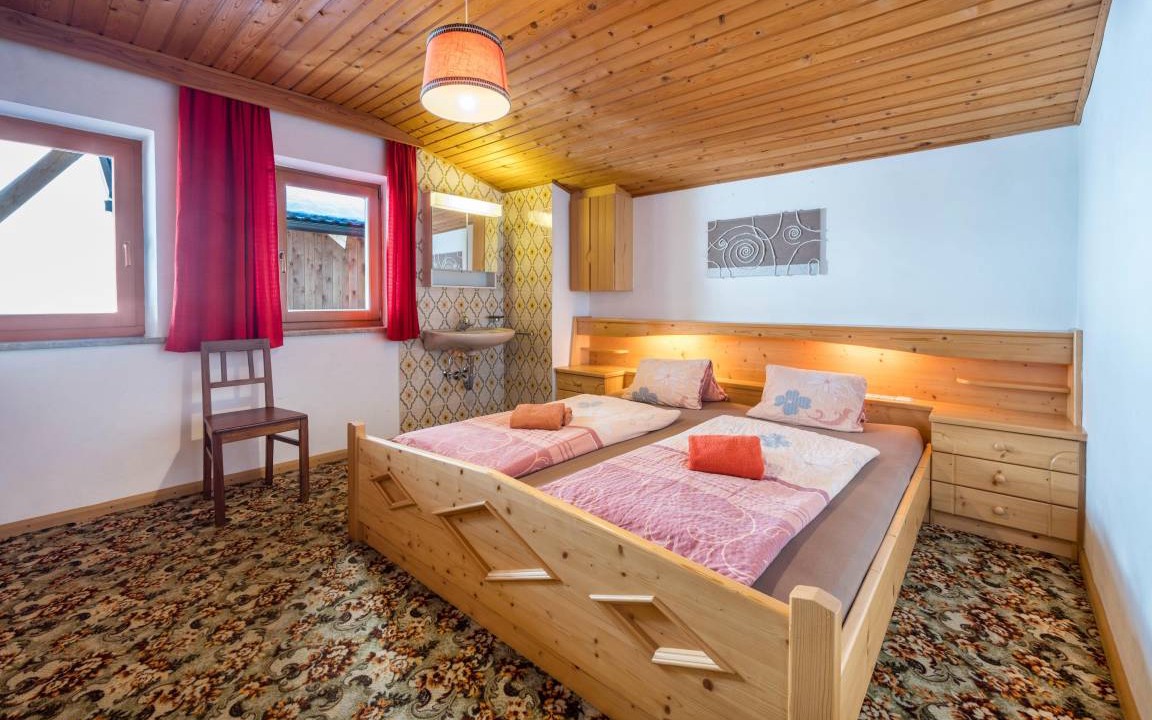 Photo of Bedroom in Racines