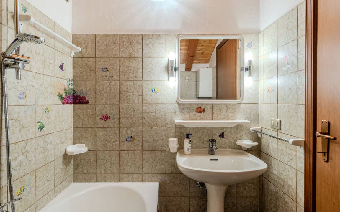 Photo of Bathroom in Sfruz