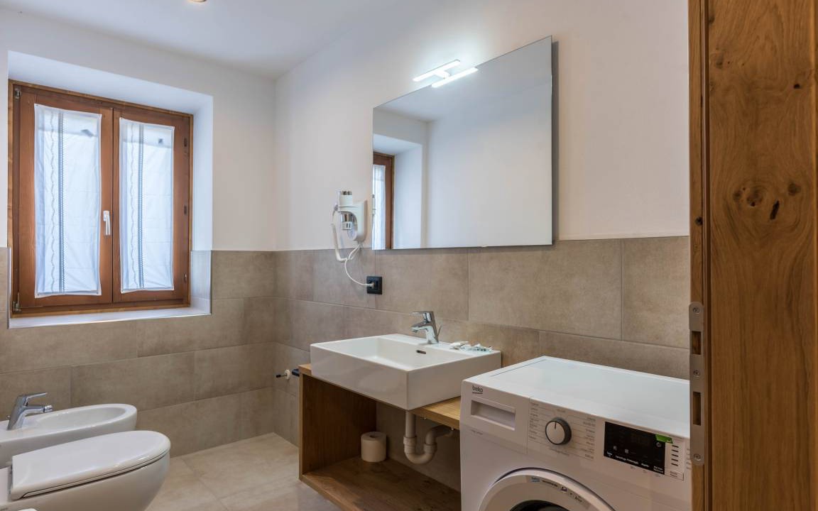 Photo of Bathroom in San Lorenzo in Banale