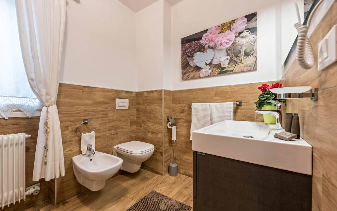 Photo of Bathroom in Palu