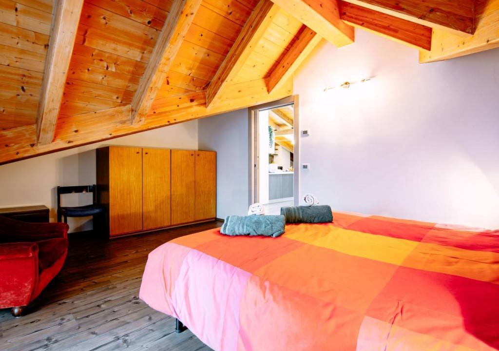 Photo of Bedroom in Calceranica al Lago