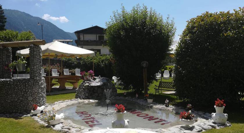 Photo of Others in Giustino