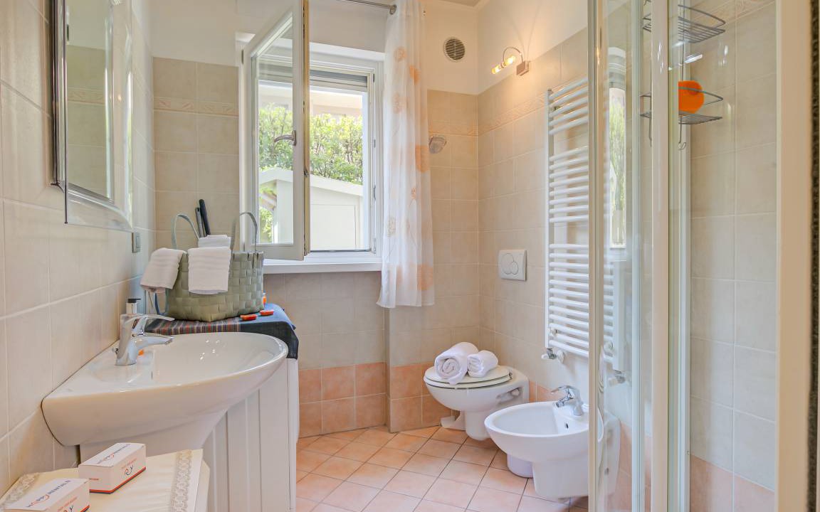 Photo of Bathroom in Arco