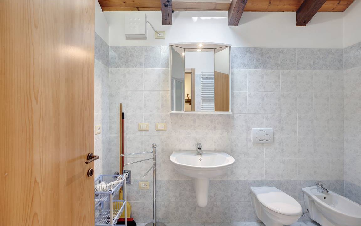Photo of Bathroom in Sfruz