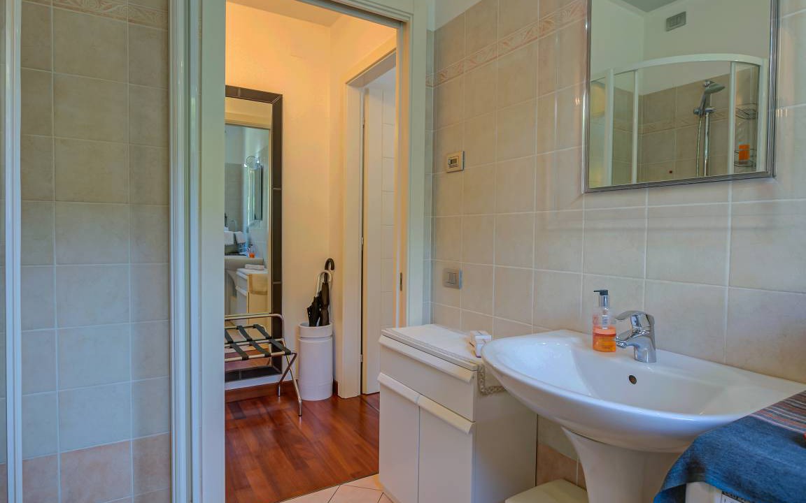 Photo of Bathroom in Arco