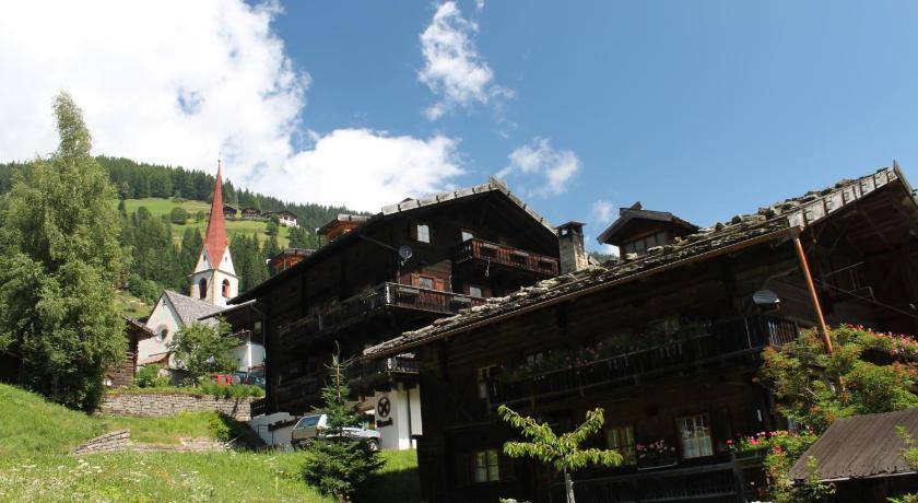 Photo of Others in Santa Valburga