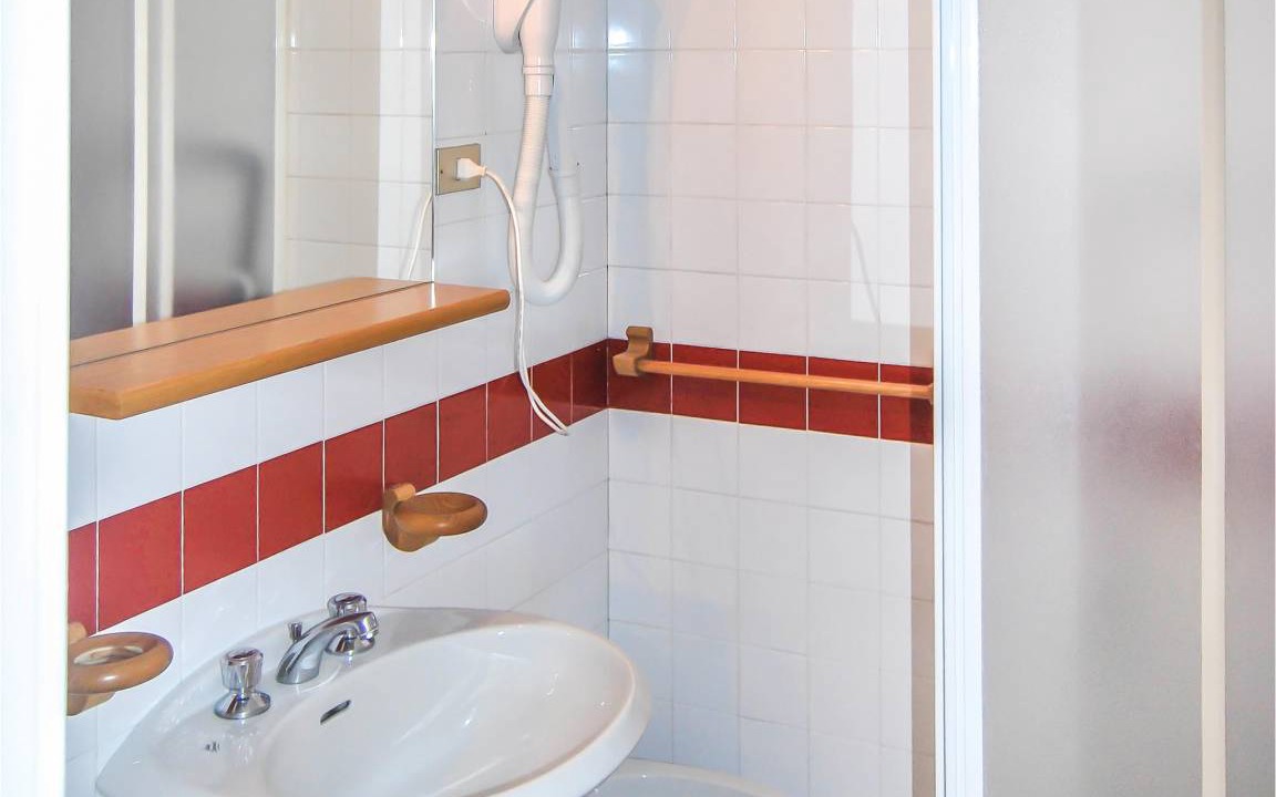 Photo of Bathroom in Vason
